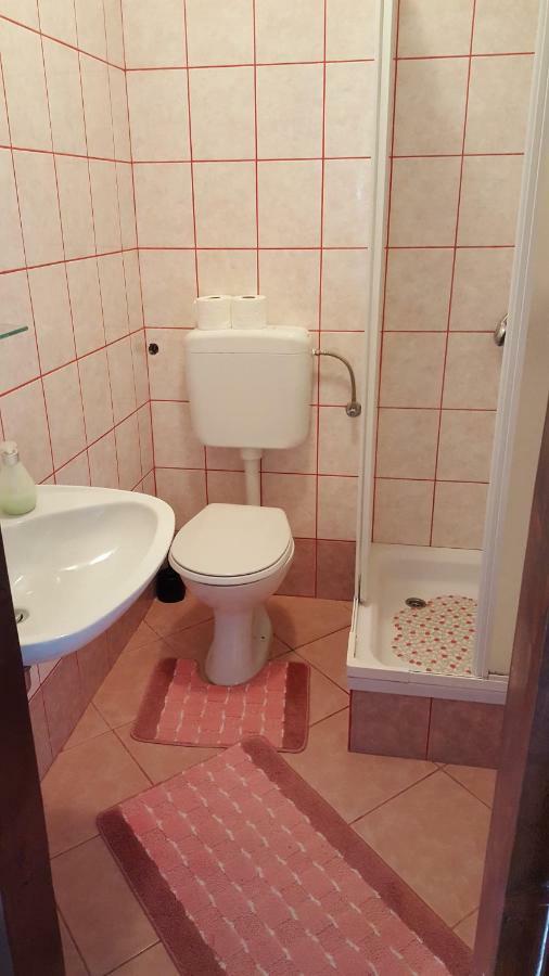 Apartments Ghedas Пореч Екстериор снимка
